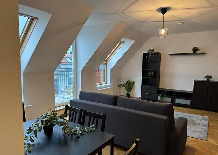 Апартаменты 50qm, Schoenbrunn, Central, Balcony, Attic Вена