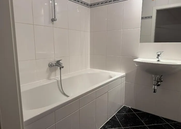 50qm, Schoenbrunn, Central, Balcony, Attic Viena
