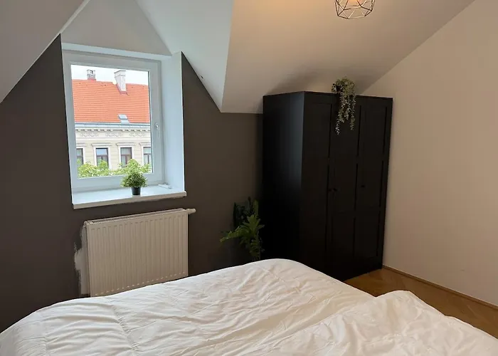 50qm, Schoenbrunn, Central, Balcony, Attic Apartamento