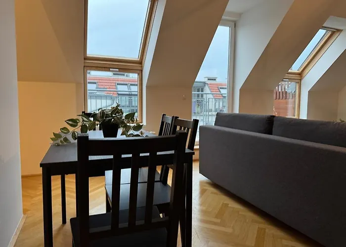 50qm, Schoenbrunn, Central, Balcony, Attic *